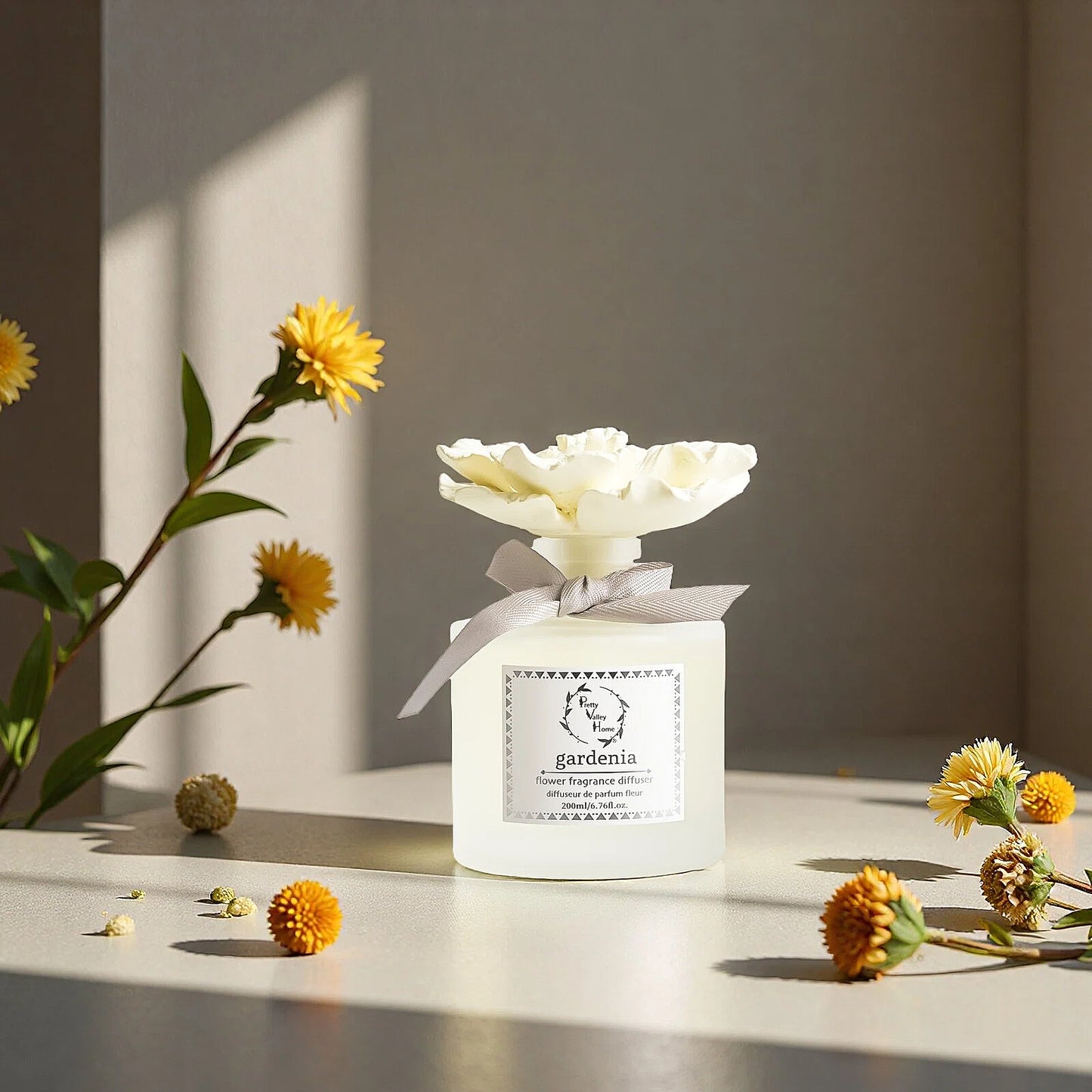 Pretty Valley Home Yellow Ceramic Flower Diffuser Gift Set – Gardenia Scent, 200ml Handmade Reed Diffuser & Elegant Floral Gift for Her