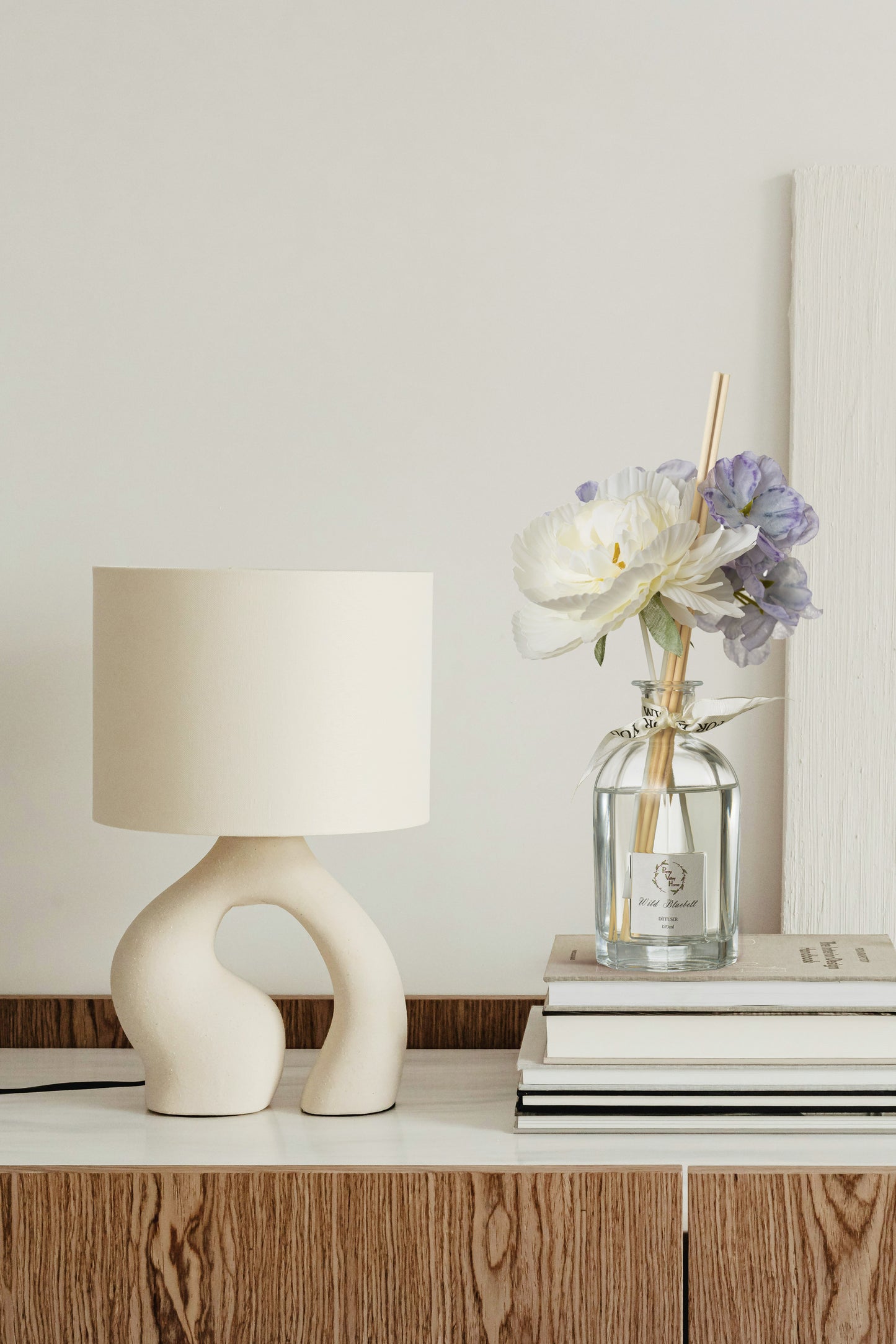 Pretty Valley Home Reed Diffuser Set – Silk Blossom Scent (120ml) | Dried Flowers, Long-Lasting Fragrance, Gift-Ready Home Decor