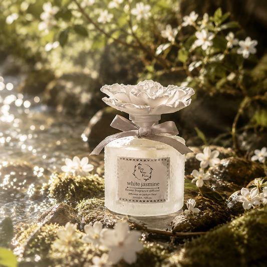 Pretty Valley Home White Marigold Ceramic Flower Diffuser Gift Set –White Jasmine Scent, 200ml Handcrafted Home Fragrance with Elegant White Porcelain Bloom