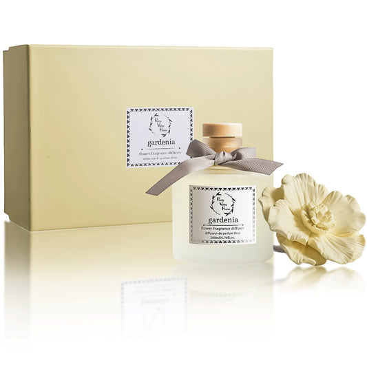 Pretty Valley Home Yellow Ceramic Flower Diffuser Gift Set – Gardenia Scent, 200ml Handmade Reed Diffuser & Elegant Floral Gift for Her