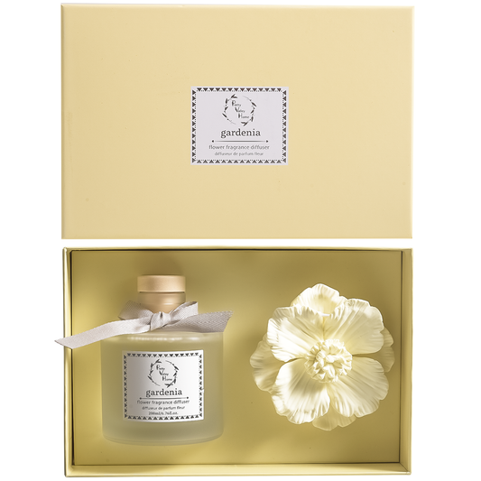 Pretty Valley Home Yellow Ceramic Flower Diffuser Gift Set – Gardenia Scent, 200ml Handmade Reed Diffuser & Elegant Floral Gift for Her