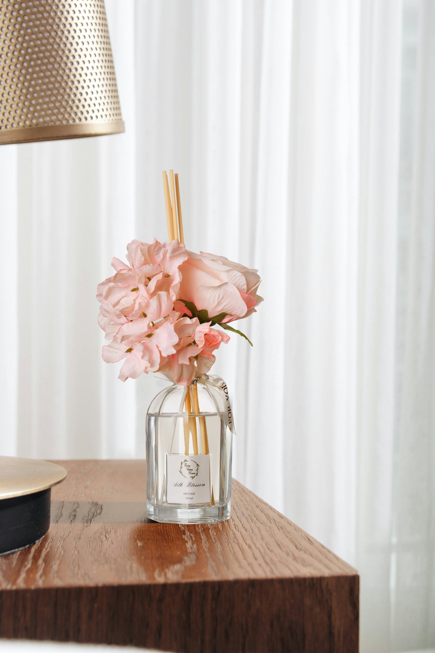 Pretty Valley Home Reed Diffuser Set – Silk Blossom Scent (120ml) | Dried Flowers, Long-Lasting Fragrance, Gift-Ready Home Decor