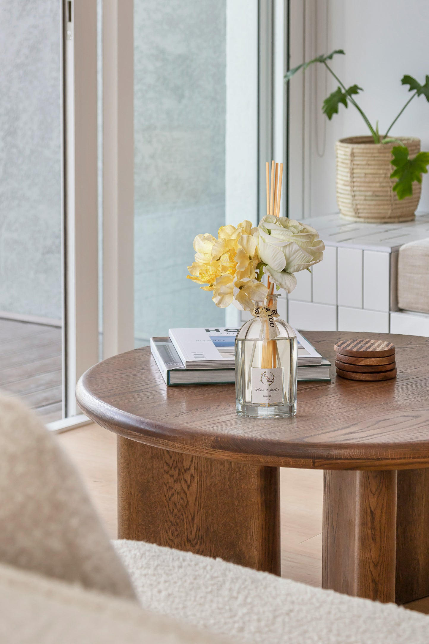 Pretty Valley Home Reed Diffuser Set – Silk Blossom Scent (120ml) | Dried Flowers, Long-Lasting Fragrance, Gift-Ready Home Decor