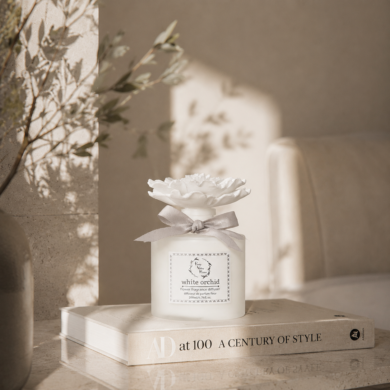 Pretty Valley Home White Ceramic Flower Diffuser Gift Set – White Orchid Scent, 200ml Handmade Home Fragrance & Luxury Gift for Her