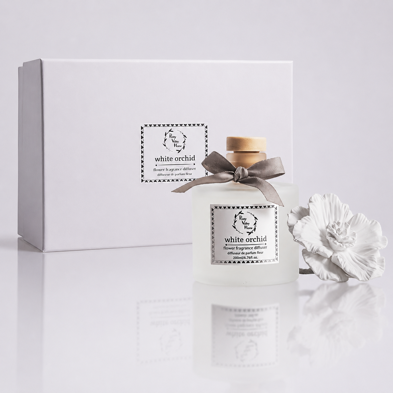Pretty Valley Home White Ceramic Flower Diffuser Gift Set – White Orchid Scent, 200ml Handmade Home Fragrance & Luxury Gift for Her