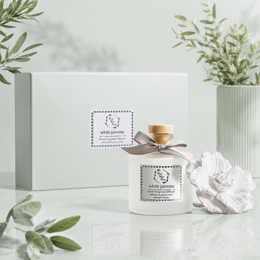 Pretty Valley Home White Marigold Ceramic Flower Diffuser Gift Set –White Jasmine Scent,  200ml Handcrafted Home Fragrance with Elegant White Porcelain Bloom