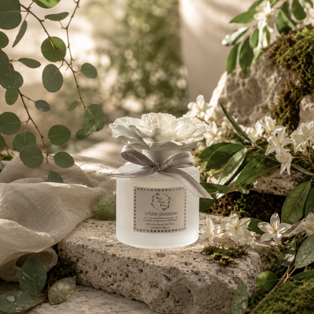 Pretty Valley Home Light Green Ceramic Flower Diffuser Gift Set – White Jasmine Scent, 200ml Handmade Home Fragrance & Elegant Gift for Her